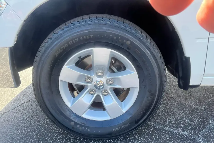 2020 Ram 1500 SLT photo 1
