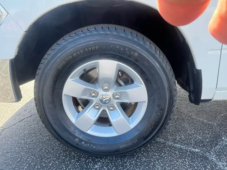 2020 Ram 1500 SLT photo 1