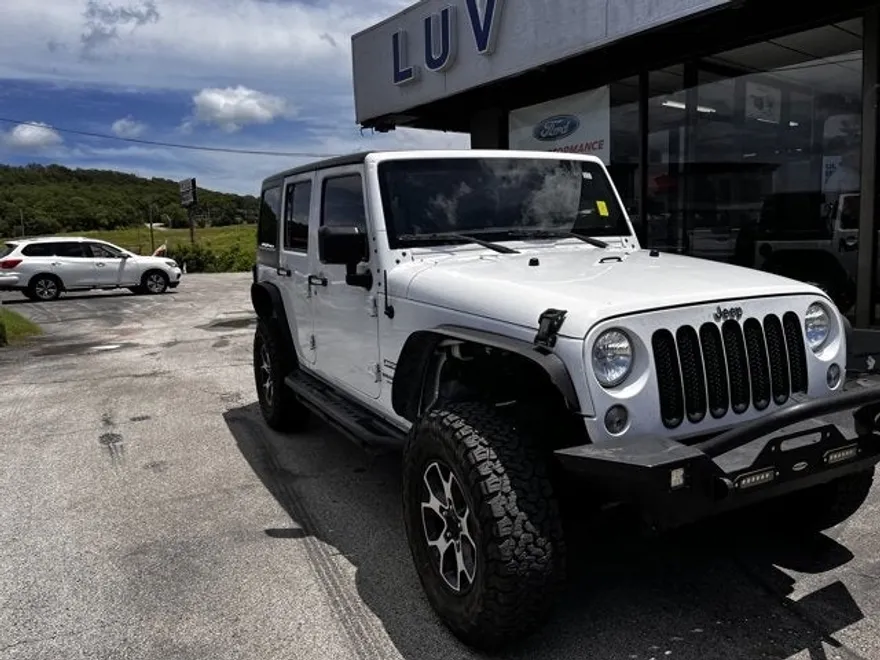 2017 Jeep Wrangler Unlimited Sport photo 1