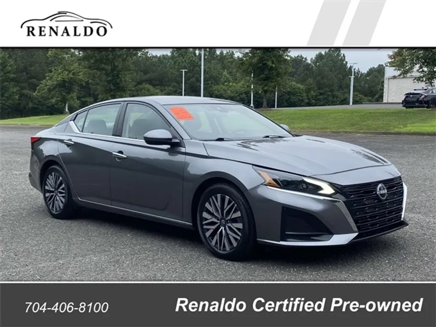 2023 Nissan Altima 2.5 SV photo 1