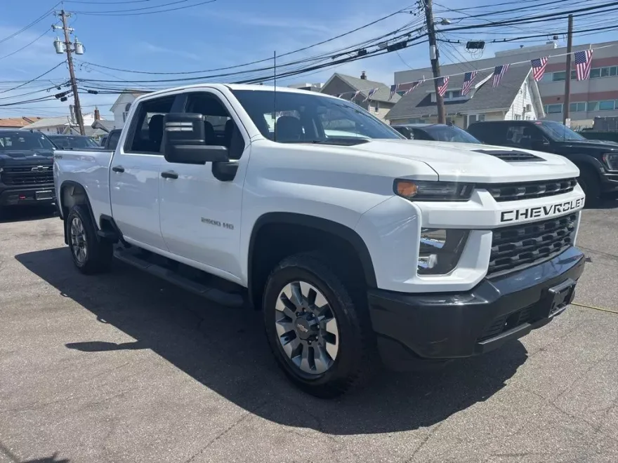 2022 Chevrolet Silverado 2500HD Custom photo 1