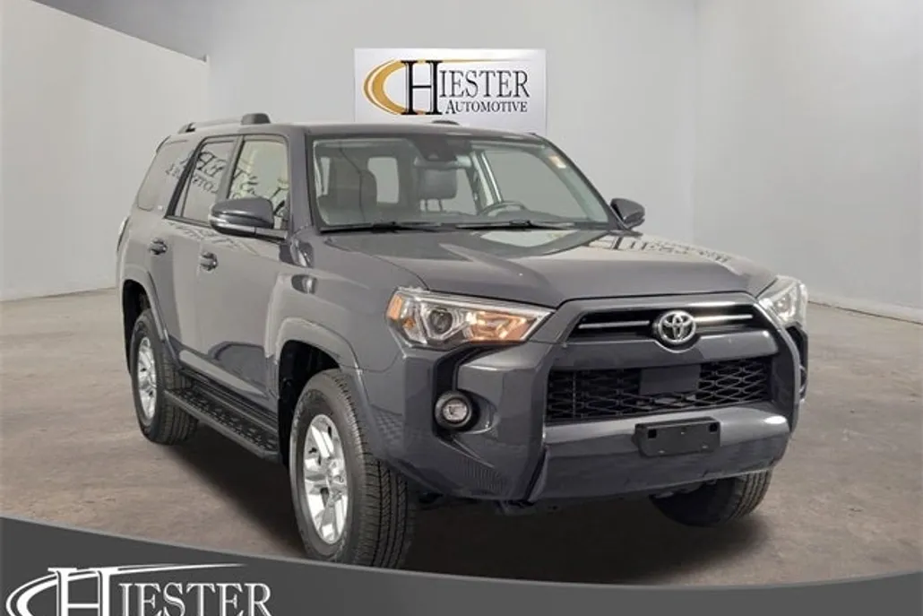 2024 Toyota 4Runner SR5 Premium photo 1