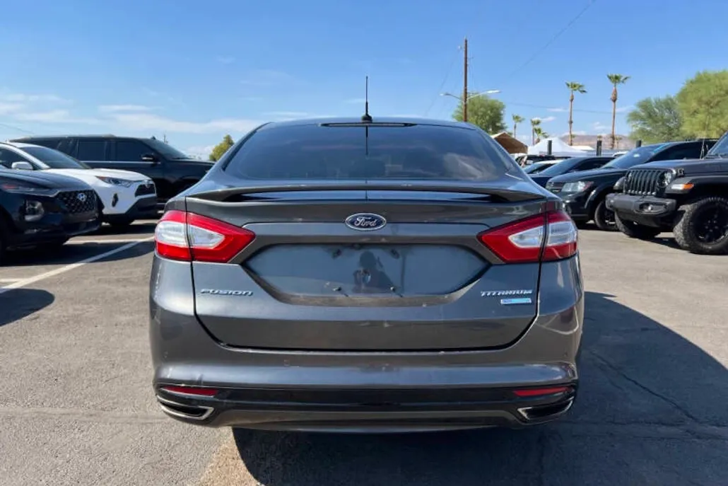 2016 Ford Fusion Titanium photo 1