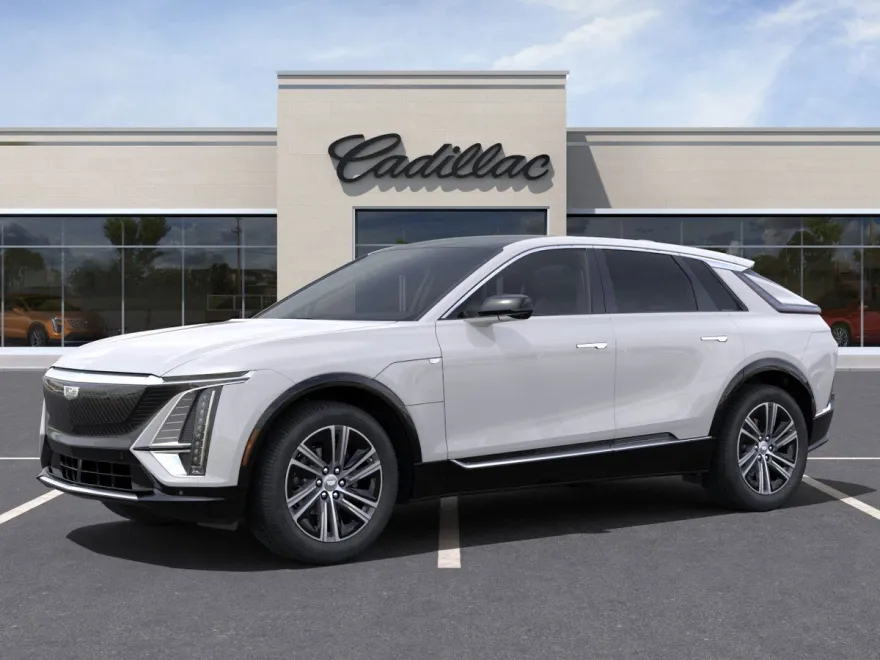 2025 Cadillac Lyriq Luxury photo 1