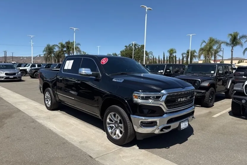2022 Ram 1500 Limited photo 1