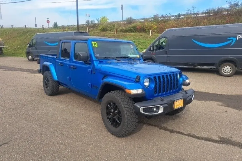 2023 Jeep Gladiator Sport photo 1