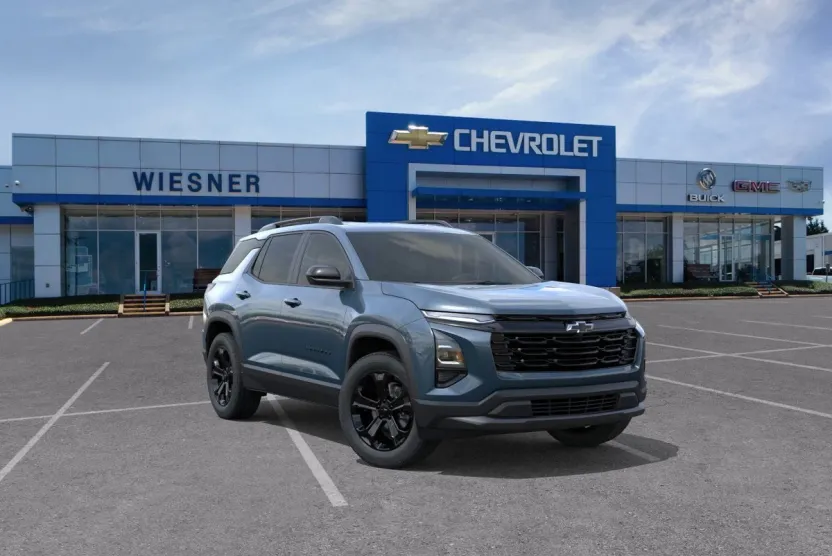 2026 Chevrolet Equinox LT photo 1