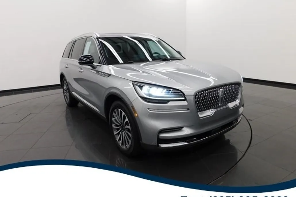 2023 Lincoln Aviator Reserve photo 1
