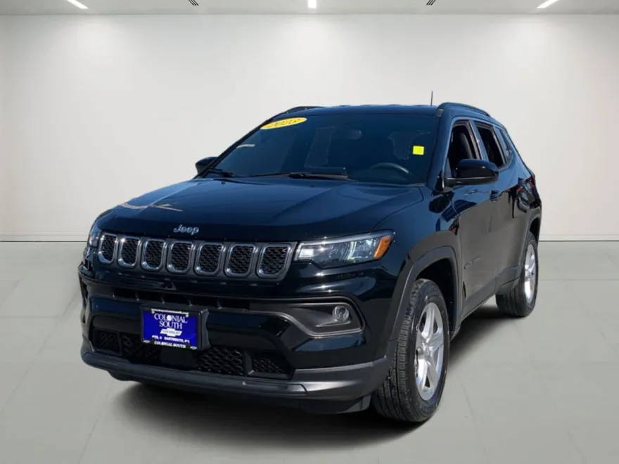 2023 Jeep Compass Latitude photo 1