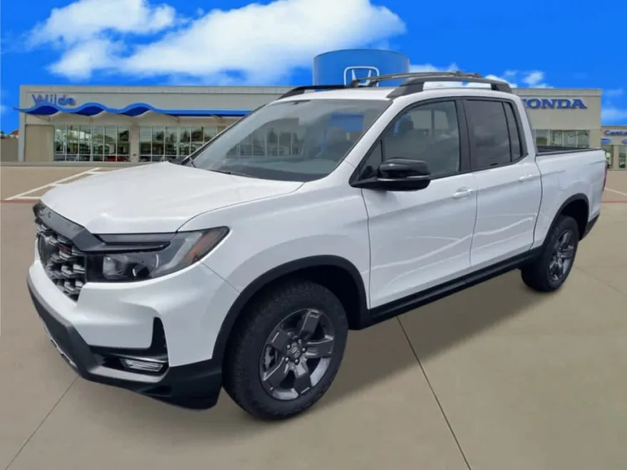 2025 Honda Ridgeline TrailSport photo 1