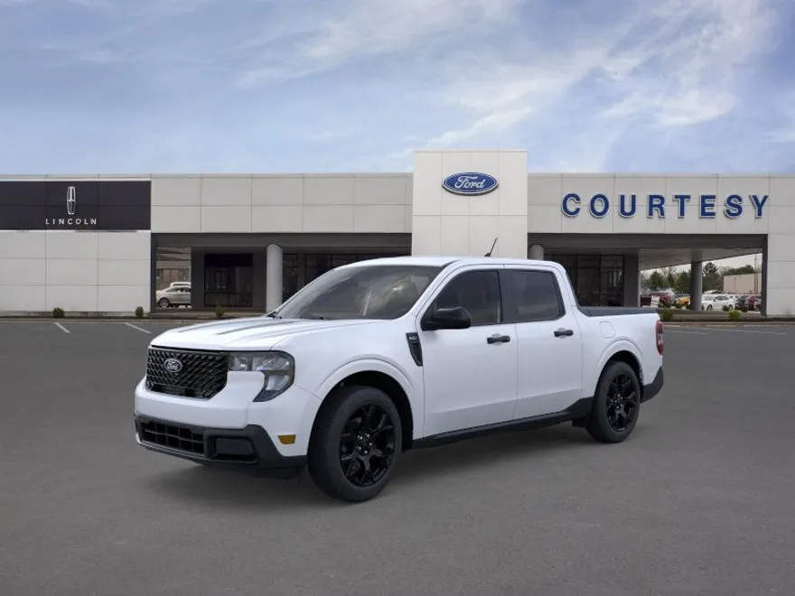 2025 Ford Maverick XLT photo 1