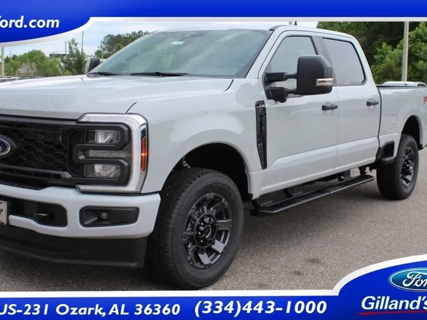 2025 Ford F-250 photo 1
