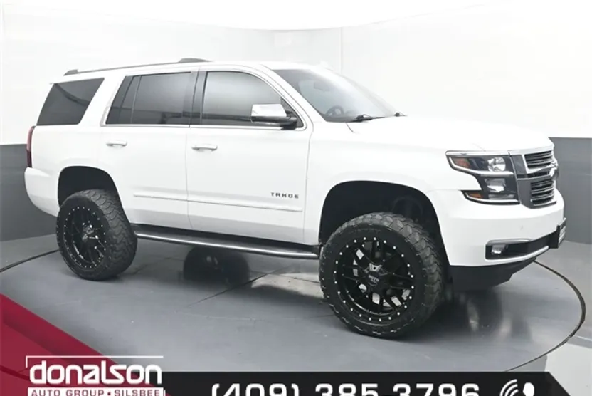 2017 Chevrolet Tahoe Premier photo 1