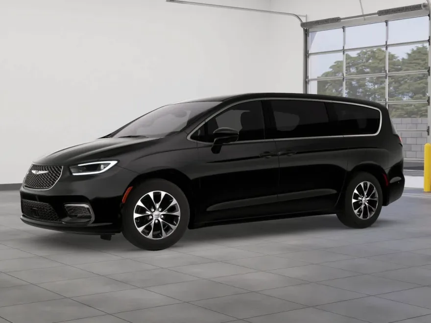 2026 Chrysler Pacifica photo 1
