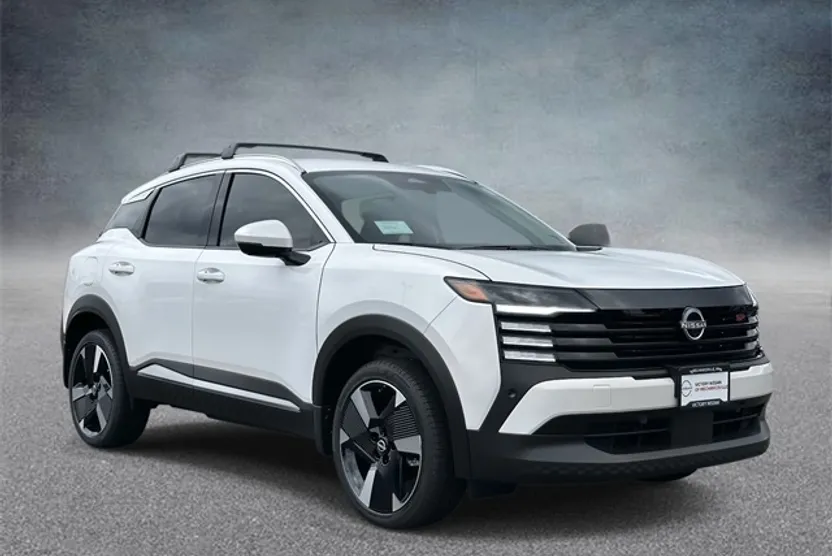2025 Nissan Kicks SR photo 1
