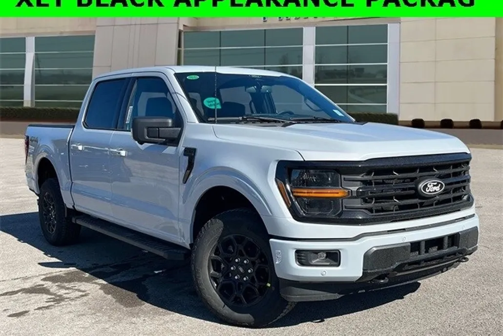 2025 Ford F-150 XLT photo 1