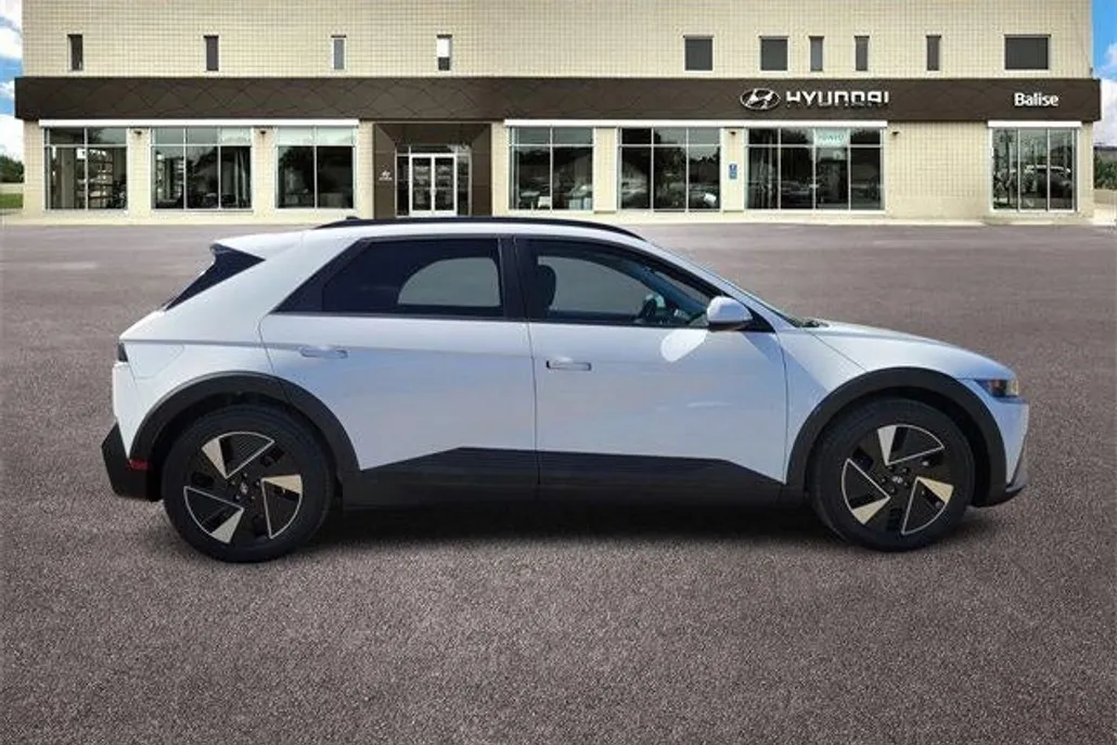 2025 Hyundai Ioniq 5 SEL photo 1