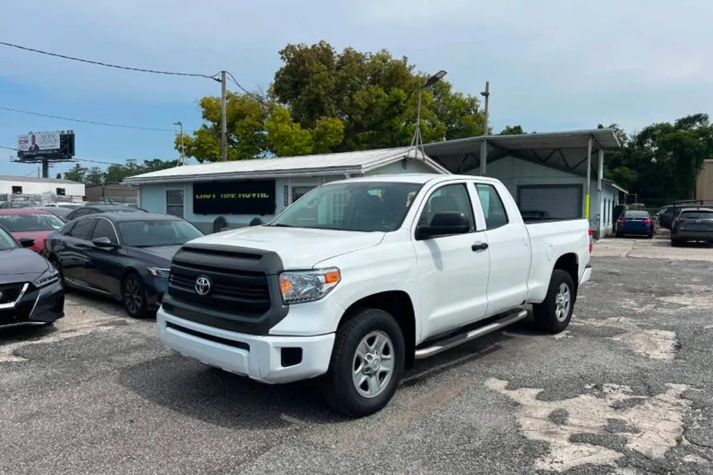 2017 Toyota Tundra SR photo 1