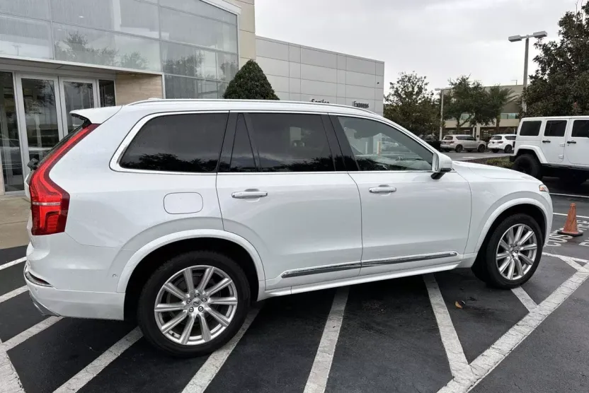2018 Volvo XC90 T6 Inscription photo 1