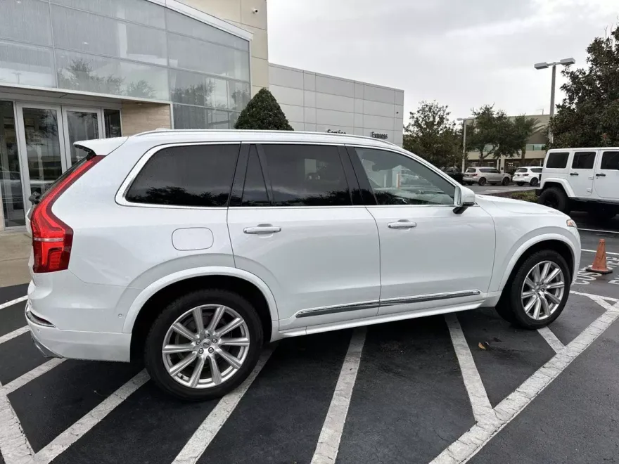 2018 Volvo XC90 T6 Inscription photo 1