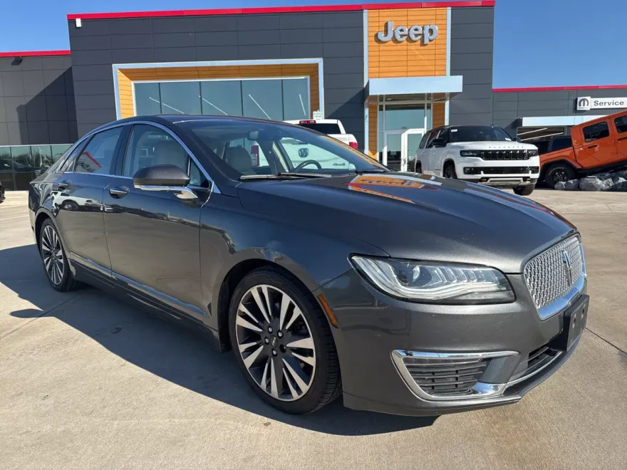 2017 Lincoln MKZ Reserve photo 1