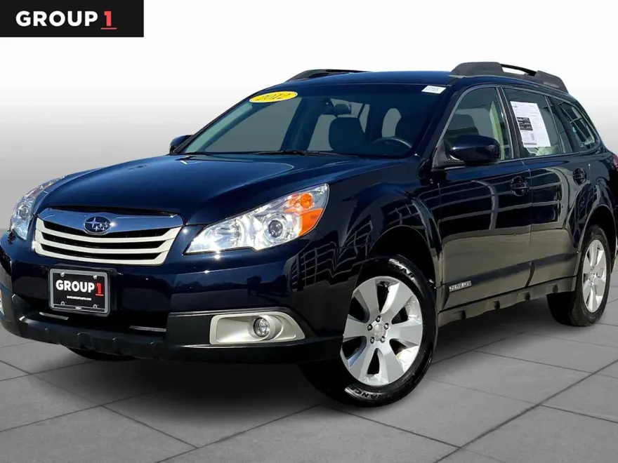 2012 Subaru Outback 2.5i photo 1