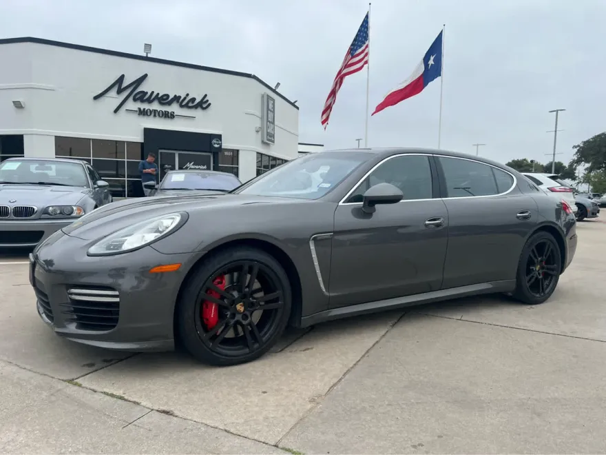 2014 Porsche Panamera Turbo Executive photo 1