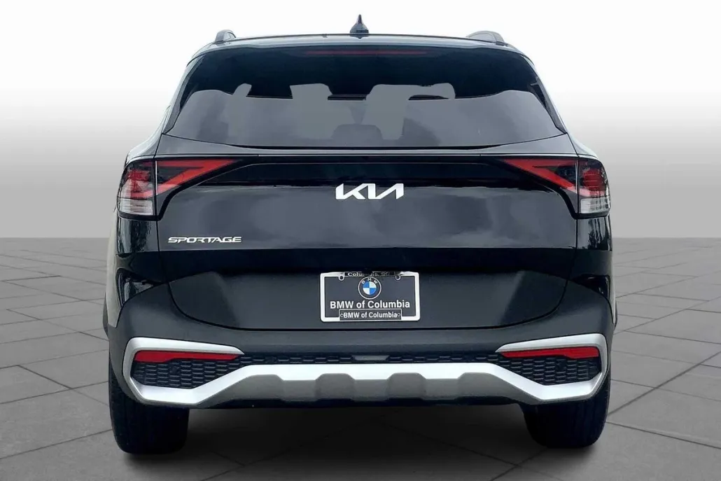 2025 Kia Sportage EX photo 1