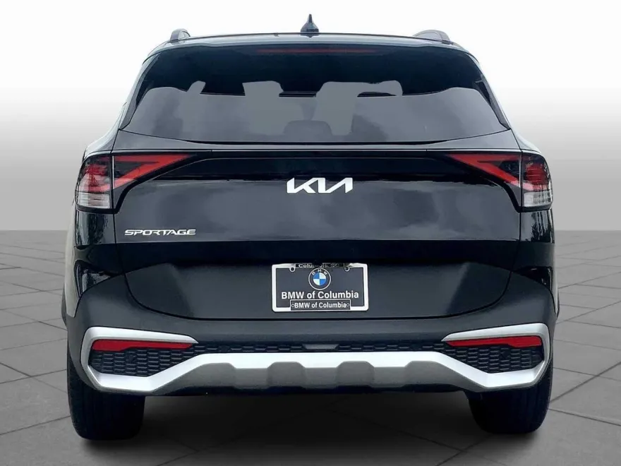 2025 Kia Sportage EX photo 1