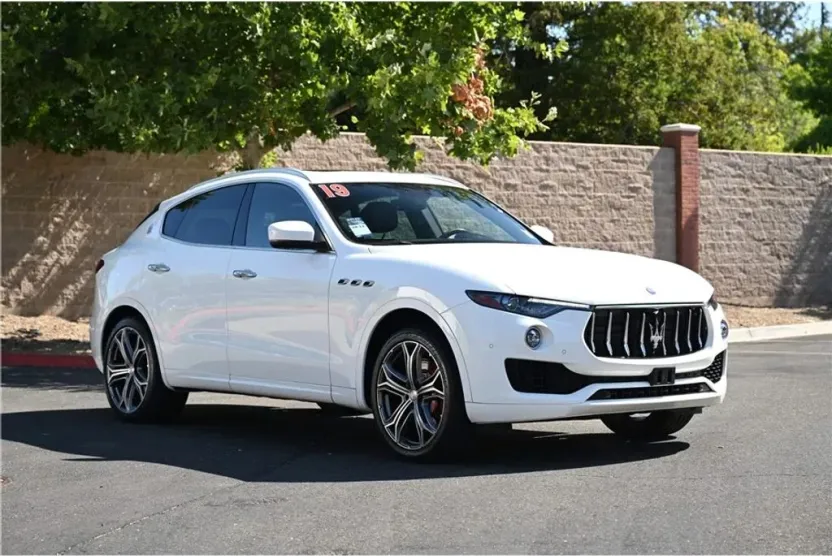 2019 Maserati Levante photo 1
