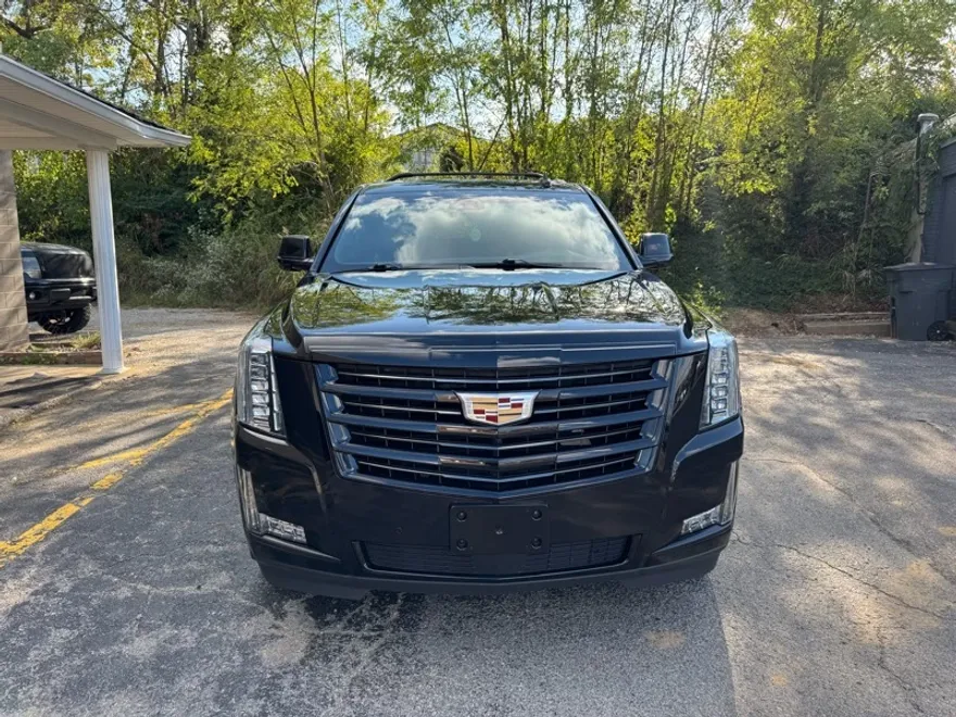 2019 Cadillac Escalade ESV Platinum photo 1