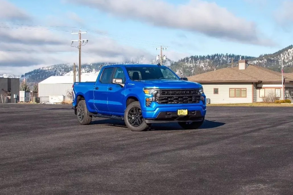 2025 Chevrolet Silverado 1500 Custom photo 1