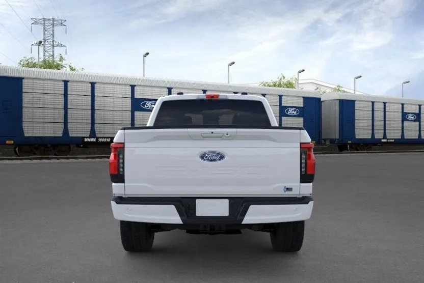 2025 Ford F-150 Lightning photo 1