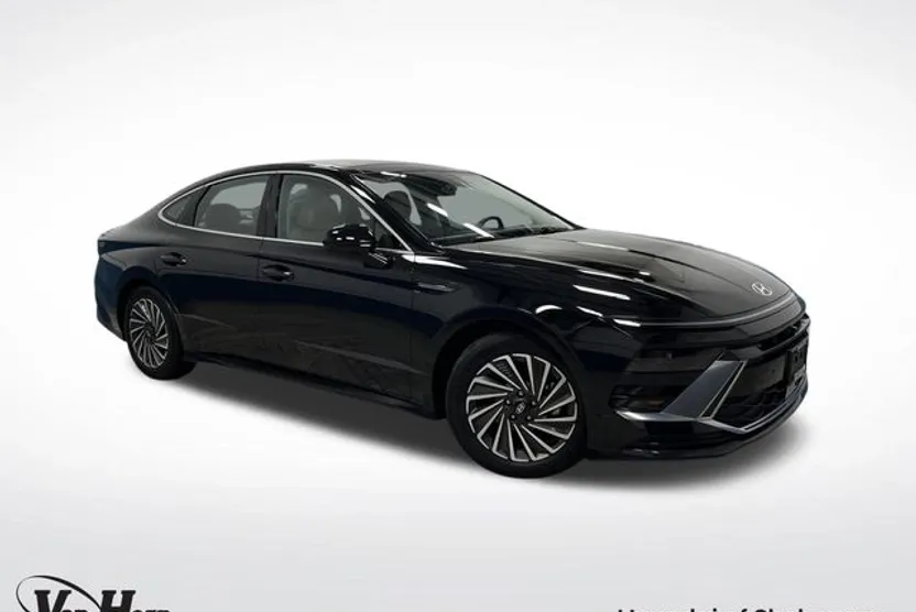 2024 Hyundai Sonata Hybrid Limited photo 1