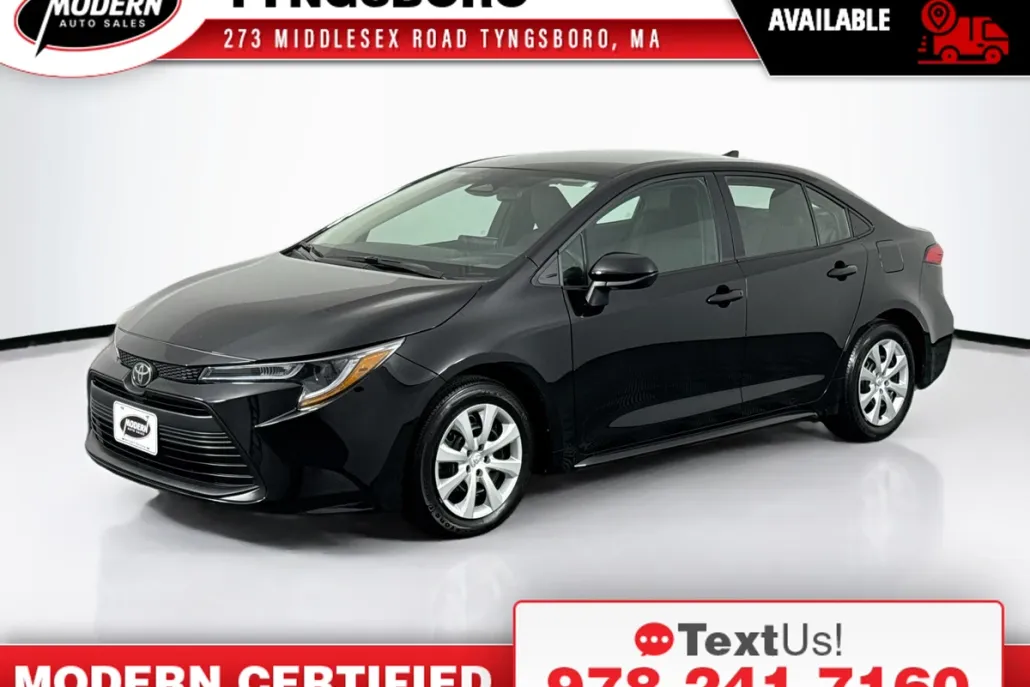 2024 Toyota Corolla LE photo 1