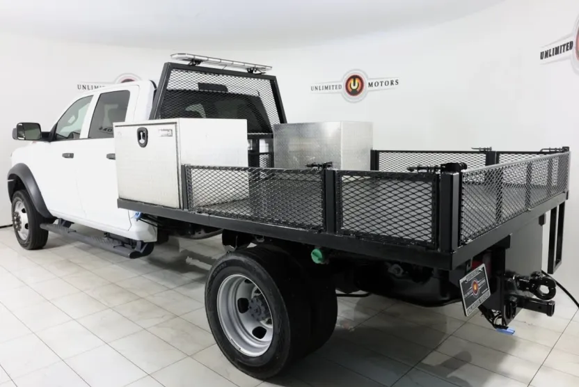 2022 Ram 5500 Tradesman photo 1