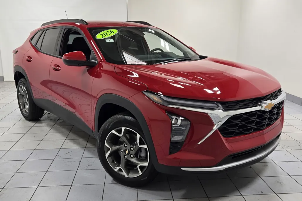 2026 Chevrolet Trax LT photo 1