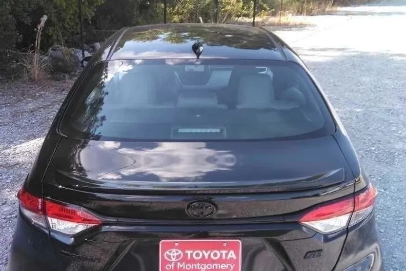 2023 Toyota Corolla SE photo 1