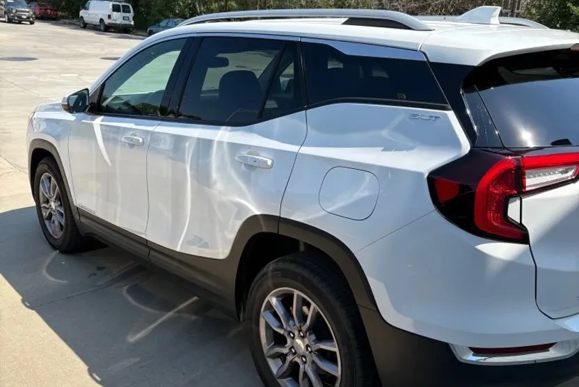 2024 Gmc Terrain SLT photo 1