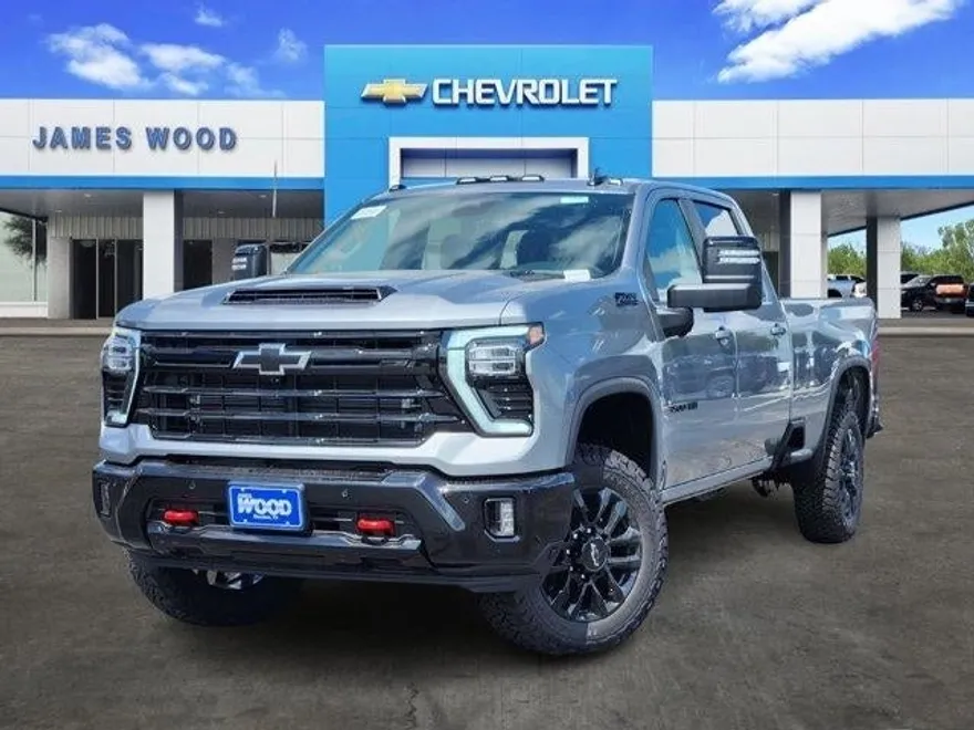 2025 Chevrolet Silverado 3500HD LT photo 1