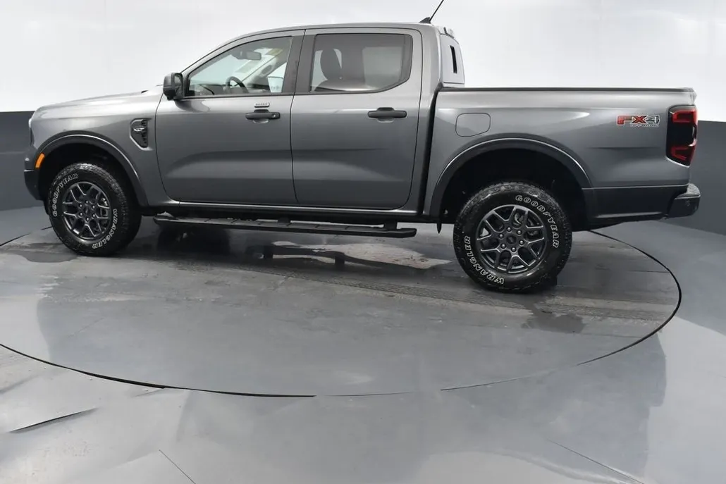 2024 Ford Ranger XLT photo 1