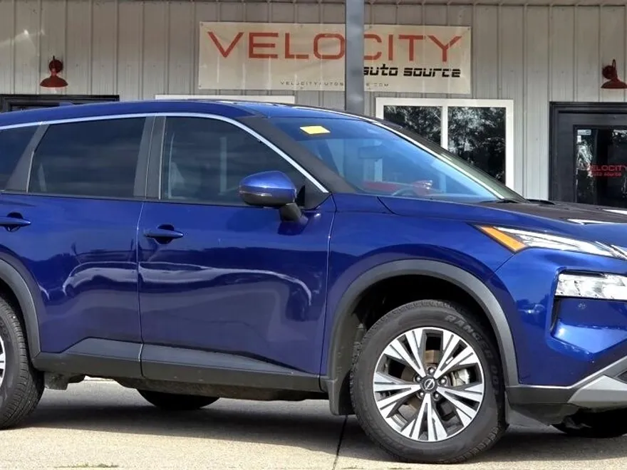 2023 Nissan Rogue SV photo 1
