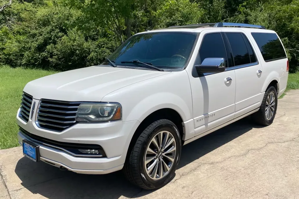 2015 Lincoln Navigator photo 1