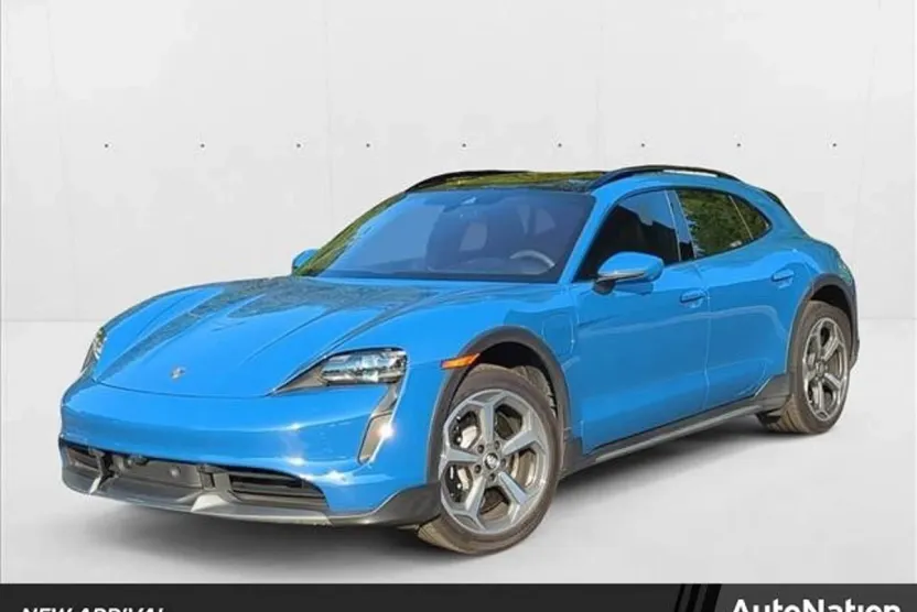 2021 Porsche Taycan Cross Turismo Turbo photo 1