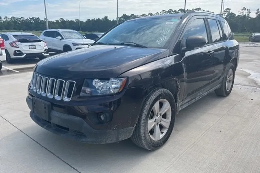 2014 Jeep Compass Sport photo 1
