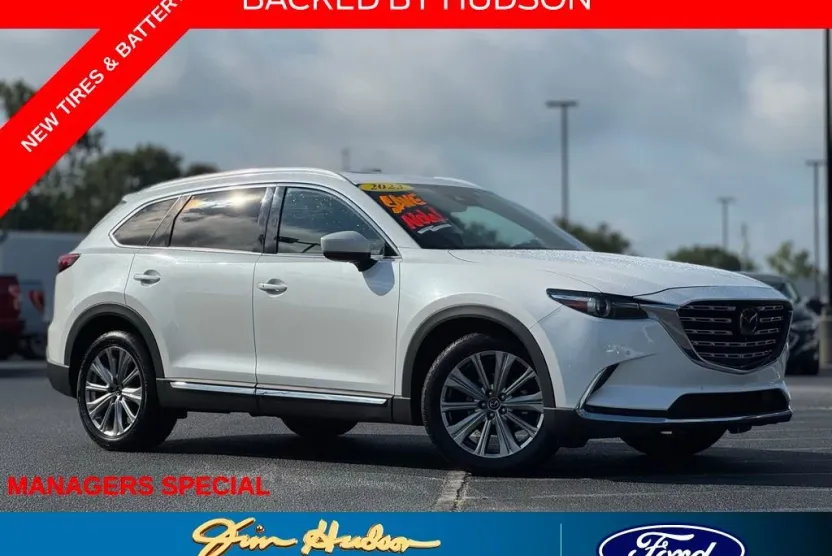 2023 Mazda CX-9 Signature photo 1