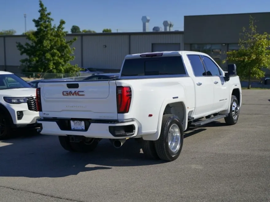 2024 Gmc Sierra HD Denali photo 1