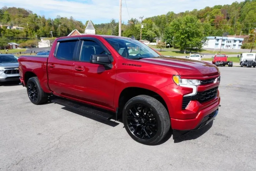 2023 Chevrolet Silverado 1500 RST photo 1