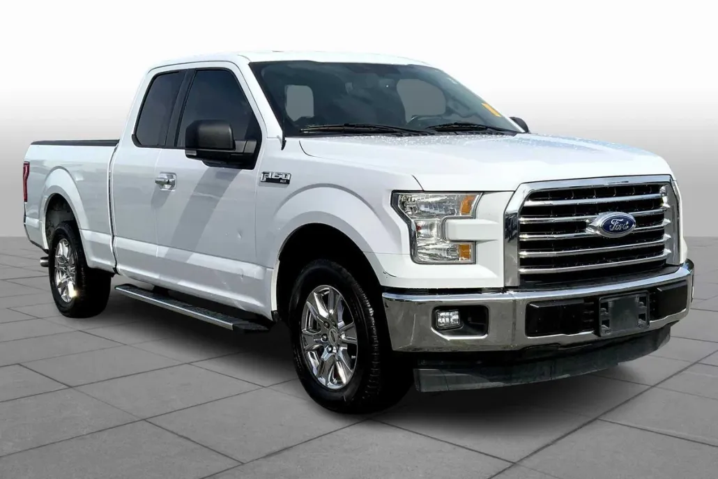 2017 Ford F-150 XLT photo 1