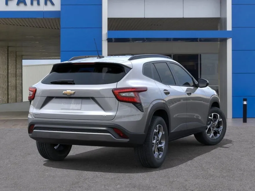 2026 Chevrolet Trax LT photo 1